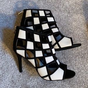 Black & white checker heels